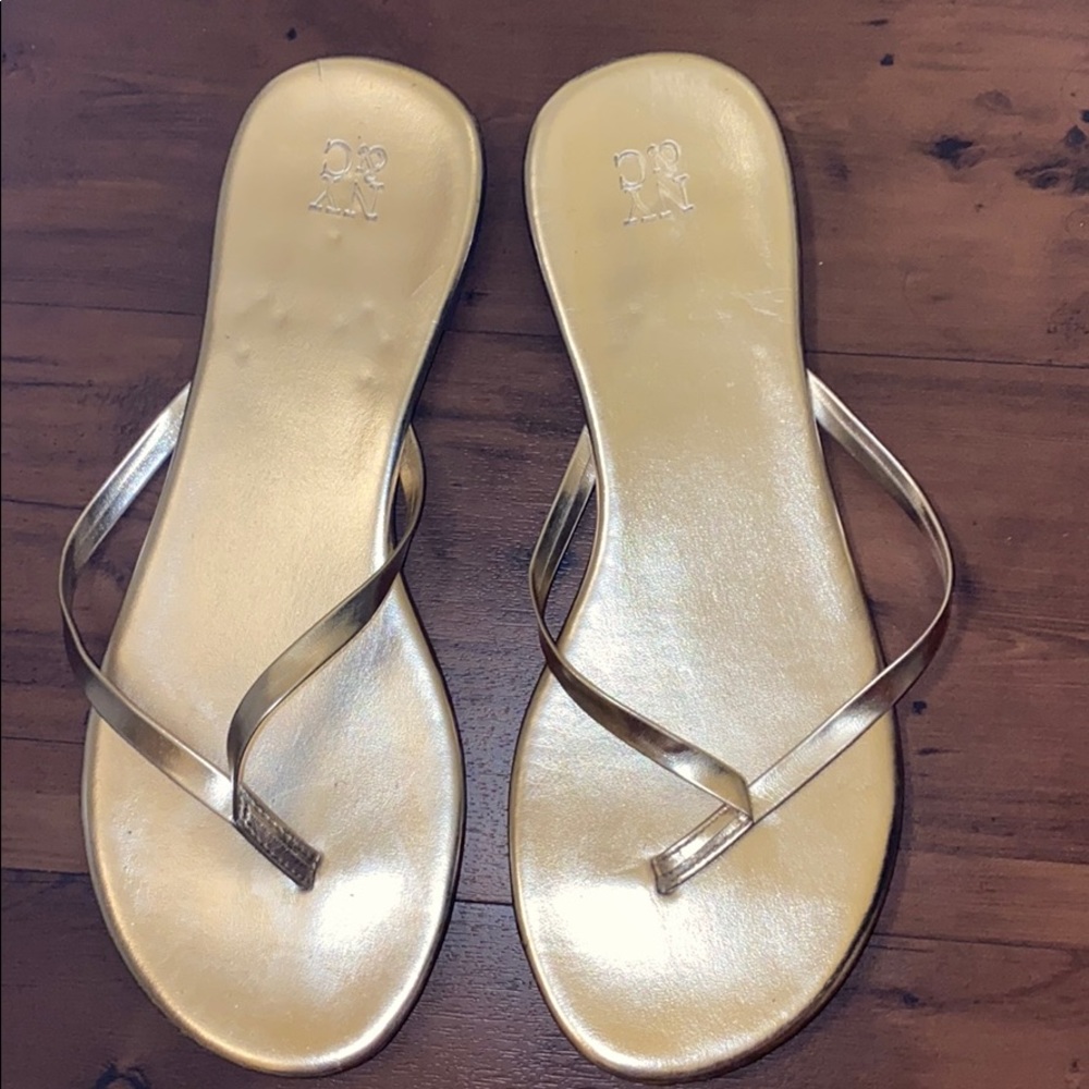 Sandal